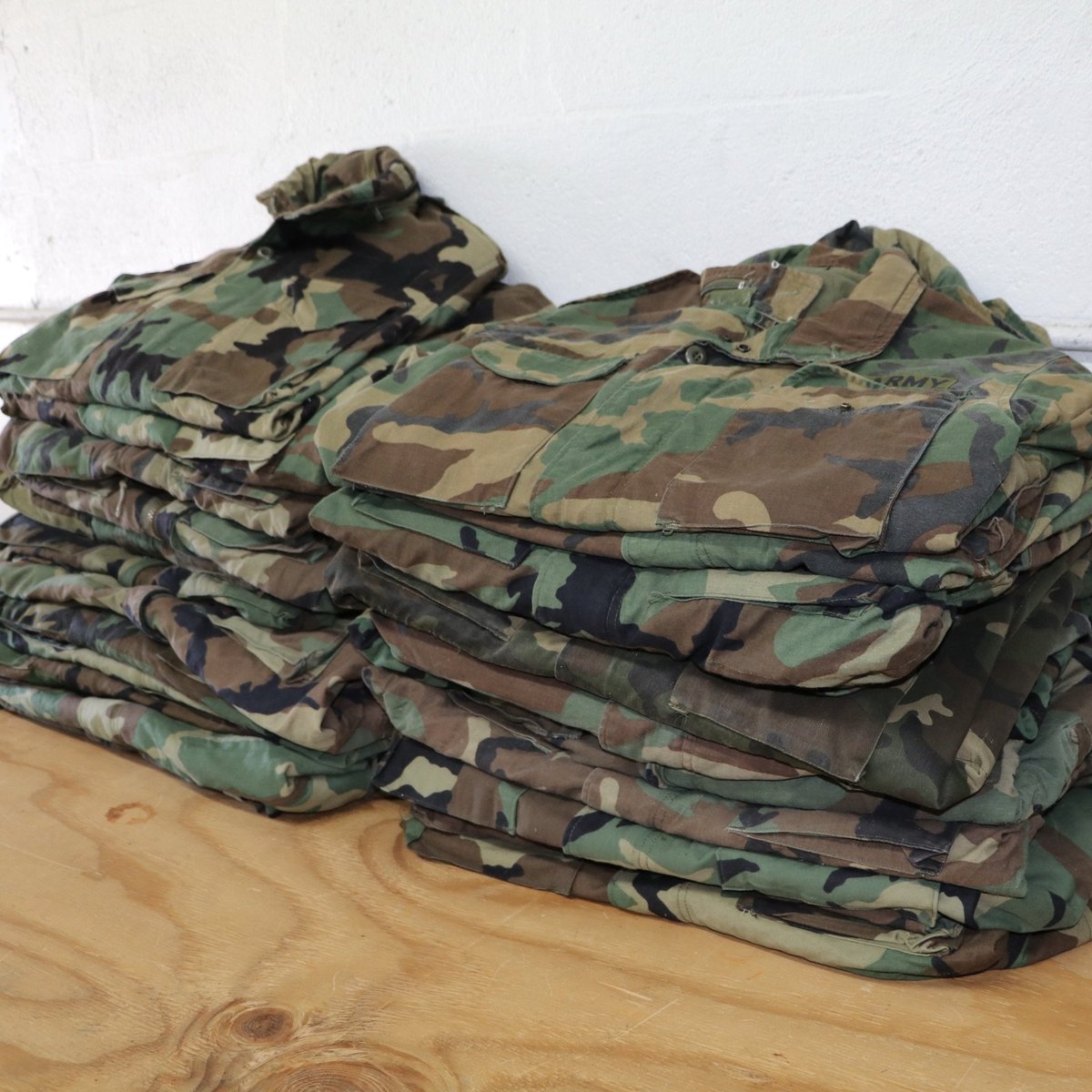 Wholesale military camo clothes - Outfits And Military Accessories 